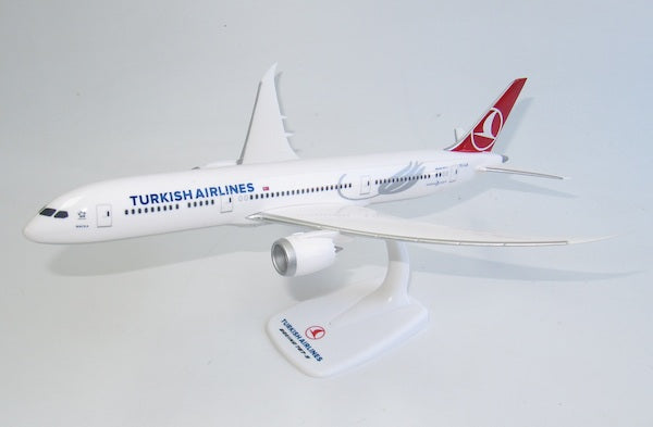 PPC 222895 1:200 Boeing 787-9 Dreamliner Turkish Airlines TC-LLA Plastic Push-Fit with stand