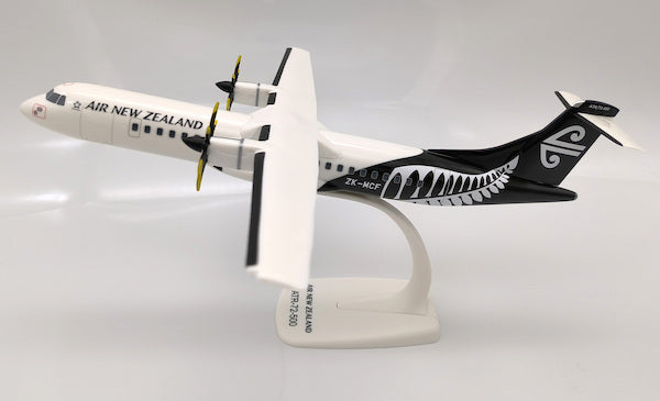 PPC 223717 1:100 ATR72-500 Air New Zealand Link Plastic Push-Fit