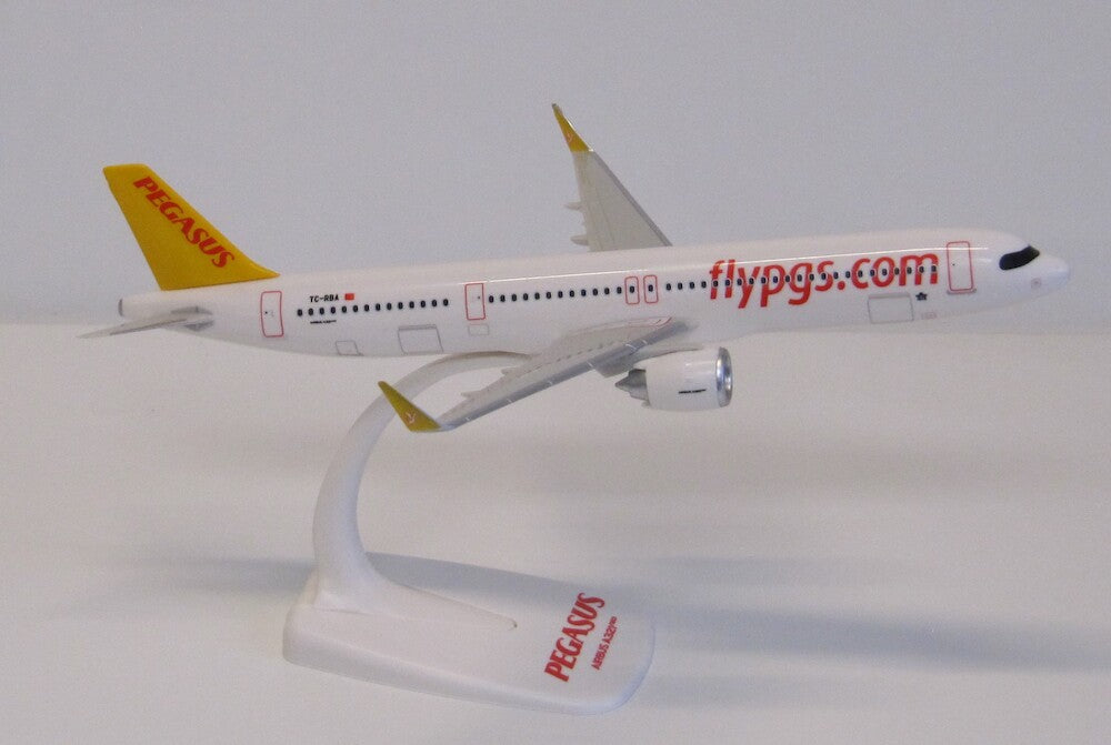 PPC 224059 1:200 Airbus A321neo Pegasus TC-RBA Plastic Push-Fit