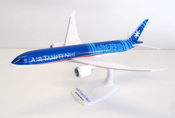 PPC 224226 1:200 Boeing 787-9 Dreamliner Air Tahiti Nui F-OTOA Plastic Push-Fit with stand