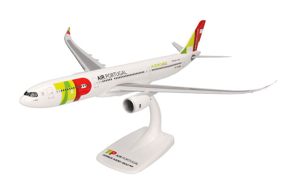 Herpa Wings 612227-003 1:200 Airbus A330-900neo –TAP Air Portugal CS-T Snap-Fit
