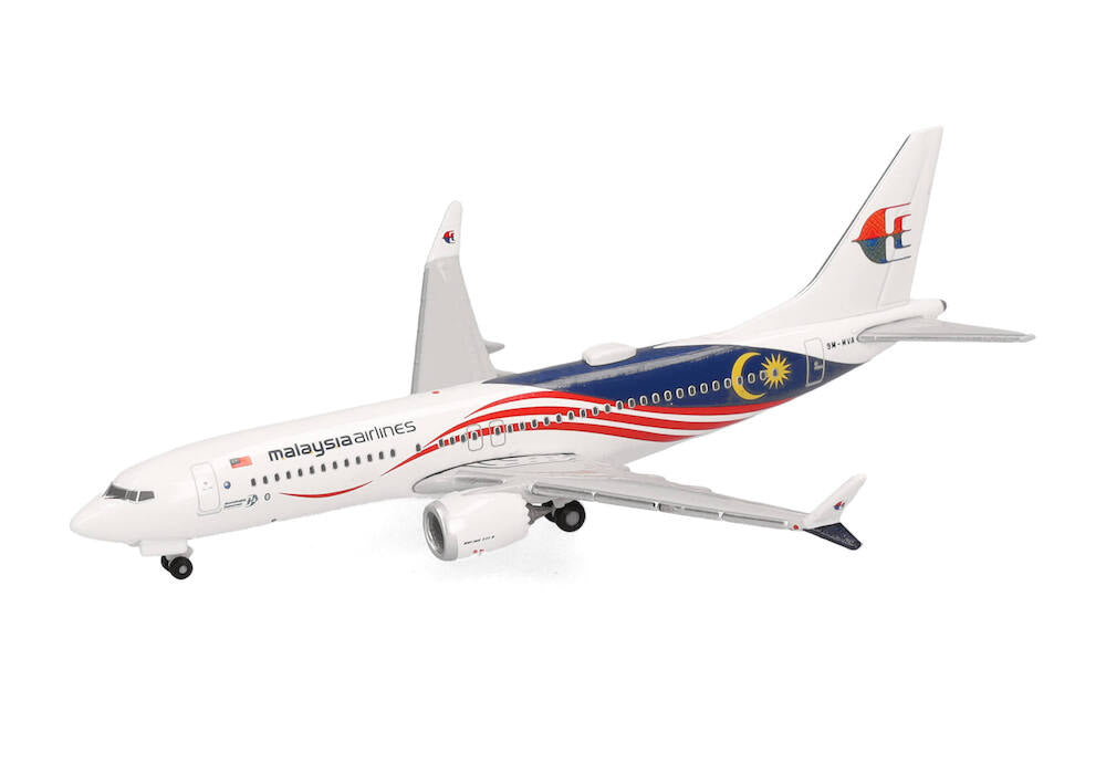 Herpa Wings 537780 1:500 Boeing 737 MAX 8 Malaysia Airlines 9M-MVA
