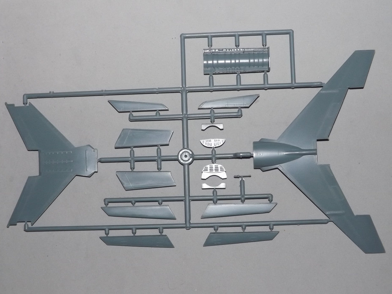 Sword 1/72 Upgrade DSW03 RF8 Crusader tilted wings sprue and bay for Sword kit