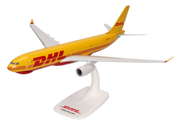Herpa Wings 614139 1:200 Airbus A330-200F DHL Aviation Snap-Fit with stand