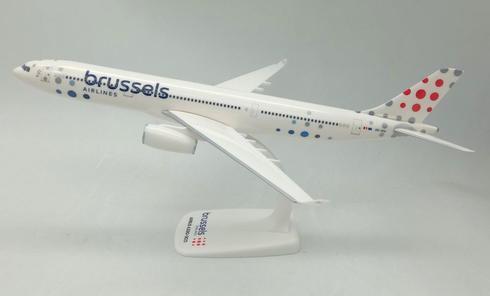 PPC 223212 1:200 Airbus A330-300 Brussels Airlines OO-SFX Plastic Push-Fit