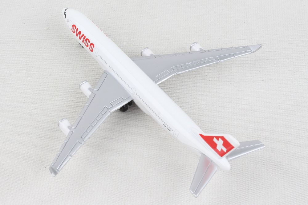 Daron RT0284 Airport Playset Single Plane: Airbus A340 Swiss Diecast